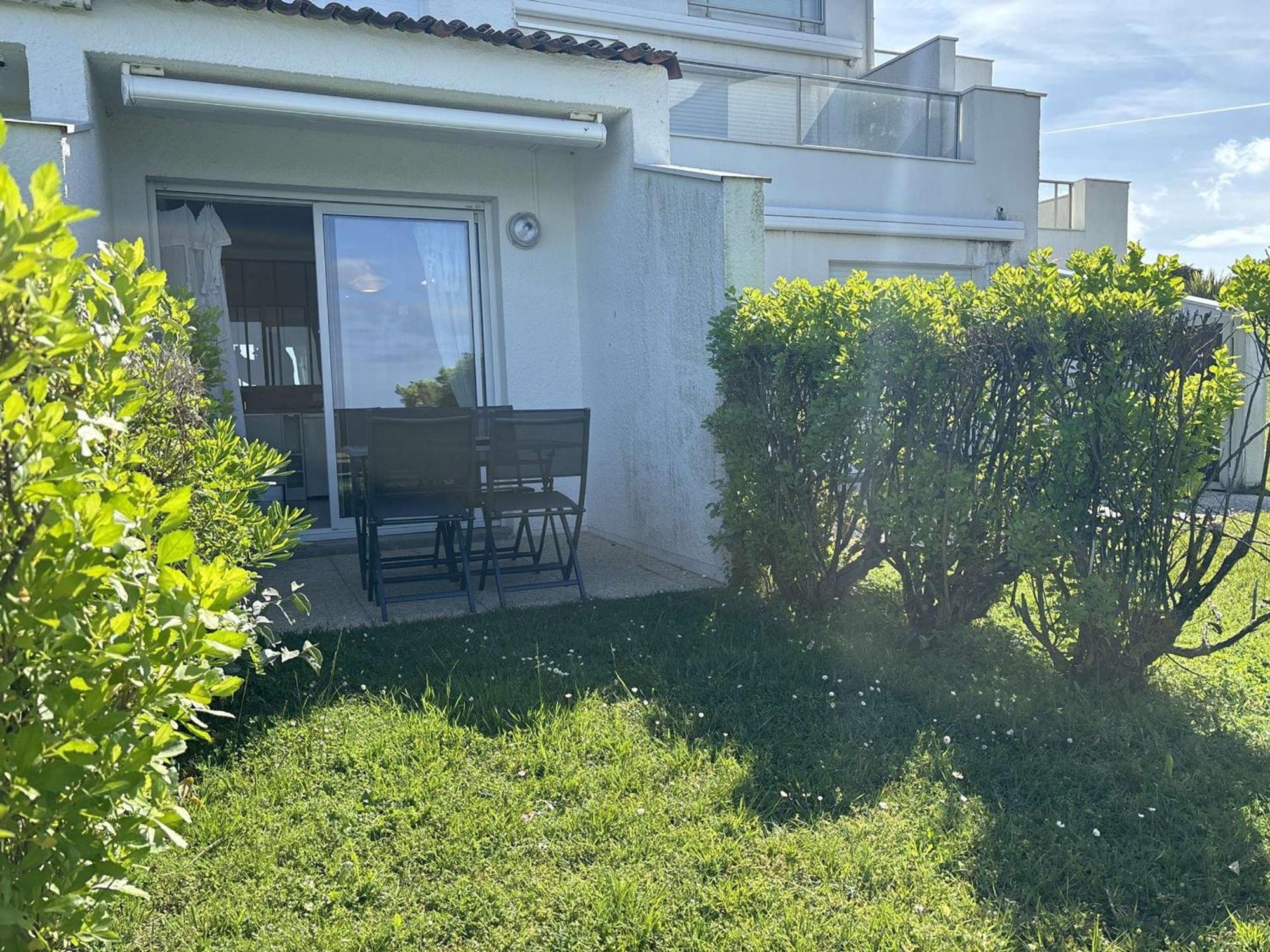 Studio En Bord De Mer A Royan, Parking, Tv, Tout Equipe - Fr-1-494-67 Экстерьер фото